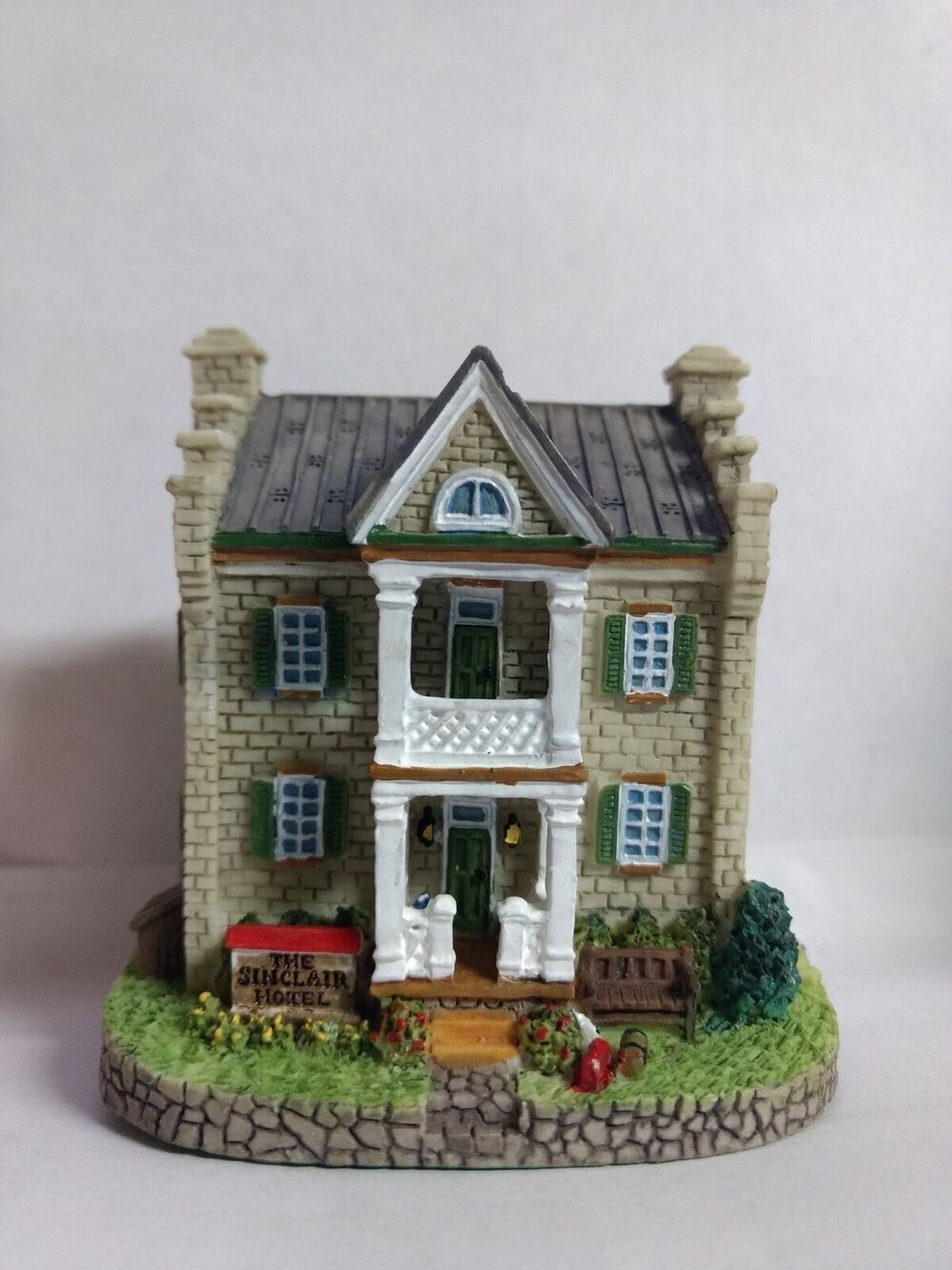 Liberty Falls - Americana Collection - The Sinclair Hotel - AH179 - 1999